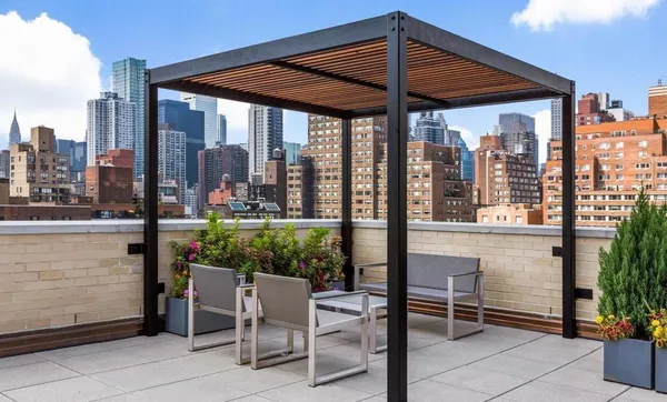 $599,000 | 435 East 65th Street, Unit 4E | Lenox Hill