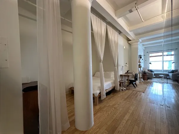 $1,150,000 | 16 West 19th Street, Unit 8B | Flatiron
