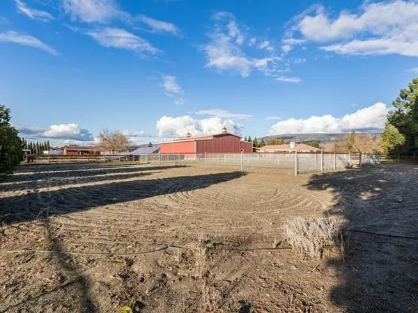 $3,188,000 | 10531 Korn Lane, Gilroy, CA 95020