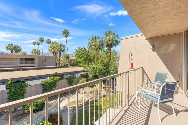 $265,000 | 73850 Fairway Drive, Unit 296, Palm Desert, CA 92260