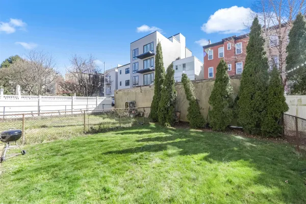 $475,000 | 351 8th Street, Unit 1R, Jersey City, NJ 07302