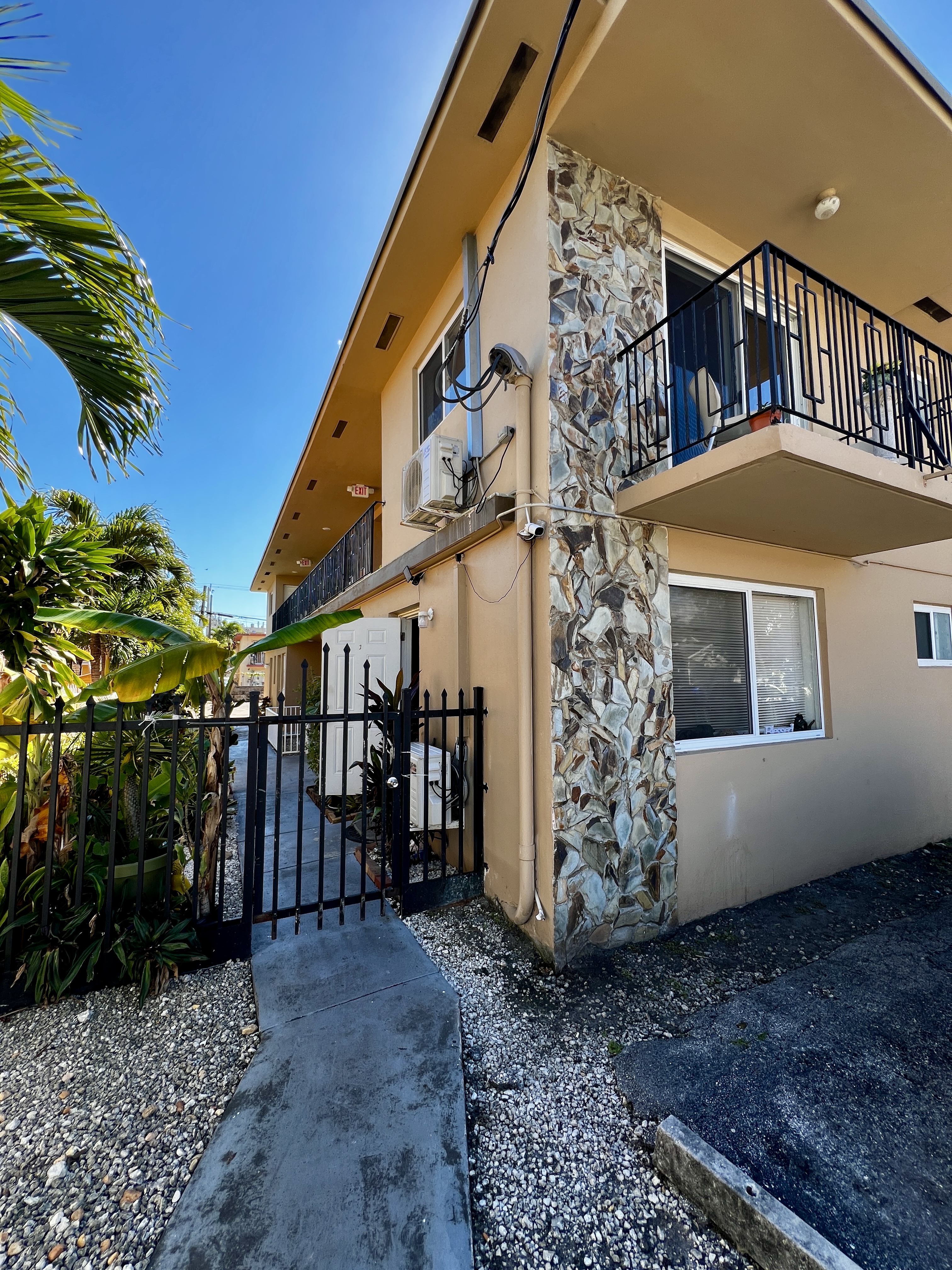 1836 Southwest 6th Street Miami, FL 33135 - Photo 7 of 19