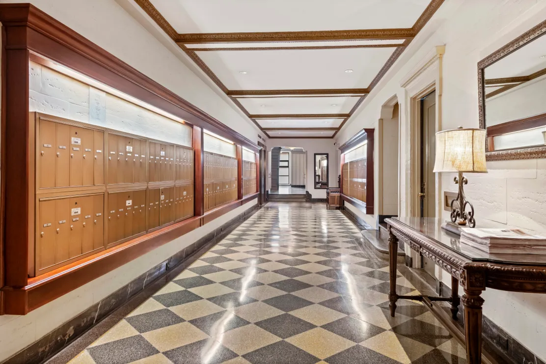 $1,425,000 | 175 West 93rd Street, Unit 17I | Upper West Side