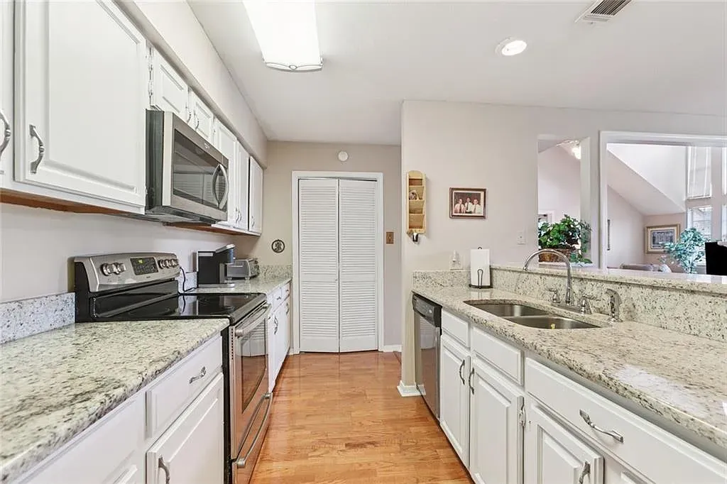 $285,000 | 3922 Audubon Trace, Unit 3922, Jefferson, LA 70121