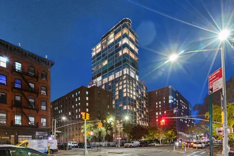 $6,350,000 | 215 Chrystie Street, Unit 29W | Lower East Side