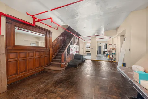 a view of entryway and hall