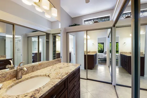$655,000 | 1479 Landings Circle, Unit 41, Sarasota, FL 34231