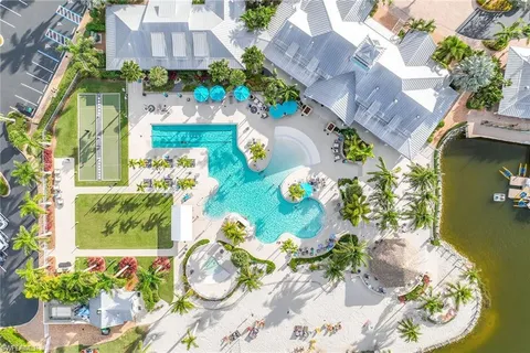 $829,999 | 14523 Topsail Drive, Naples, FL 34114