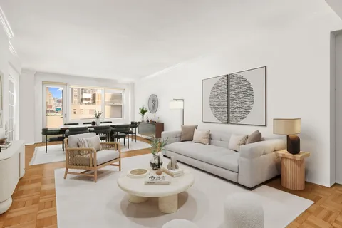 $1,680,000 | 40 East 9th Street, Unit PHG | Greenwich Village