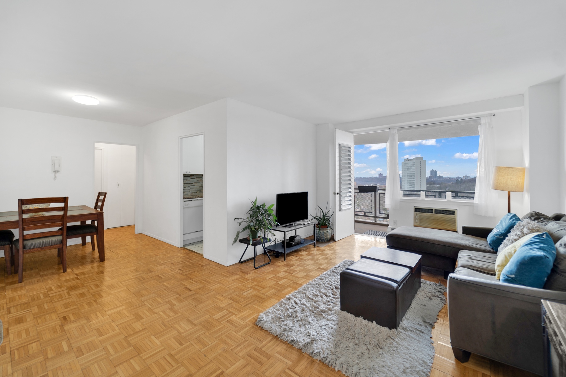 5700 Arlington Avenue, Unit 10D Bronx, NY 10471 - Photo 1 of 14