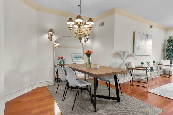 $1,195,000 | 10364 Almayo Avenue, Unit 305, Los Angeles, CA 90064