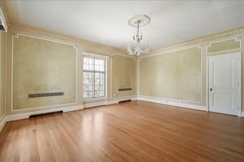 Contact Agent | 3130 Woodland Drive Northwest, Washington, DC 20008