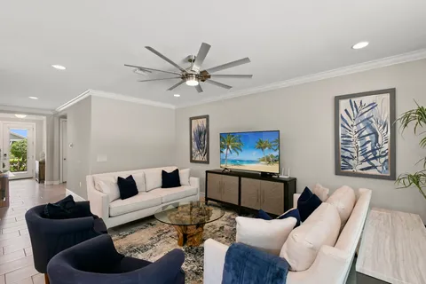 $829,999 | 14523 Topsail Drive, Naples, FL 34114