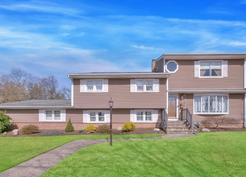 $799,000 | 2 Eden Place, Wayne, NJ 07470