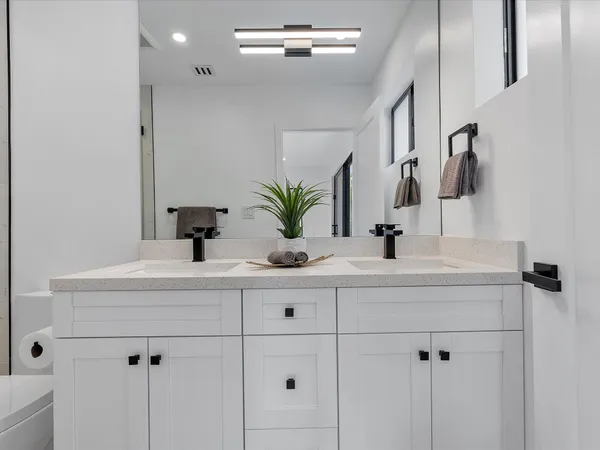 $8,500 | 1751 Northeast 138th Street, North Miami, FL 33181