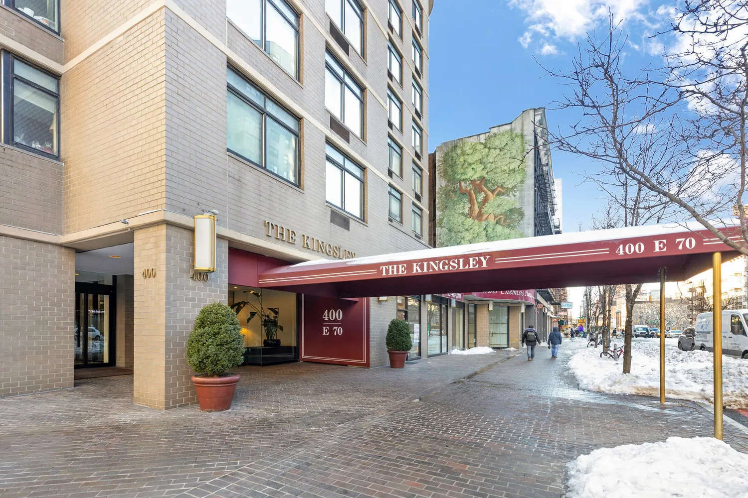 $3,900 | 400 East 70th Street, Unit 807 | Lenox Hill
