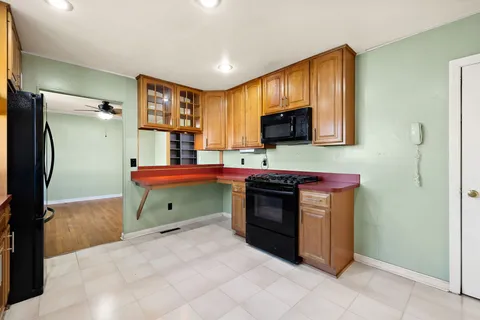 $489,900 | 2407 Larkwood Drive, Wilmington, DE 19810