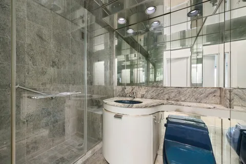 $1,550,000 | 25 Sutton Place South, Unit 11M | Sutton Place