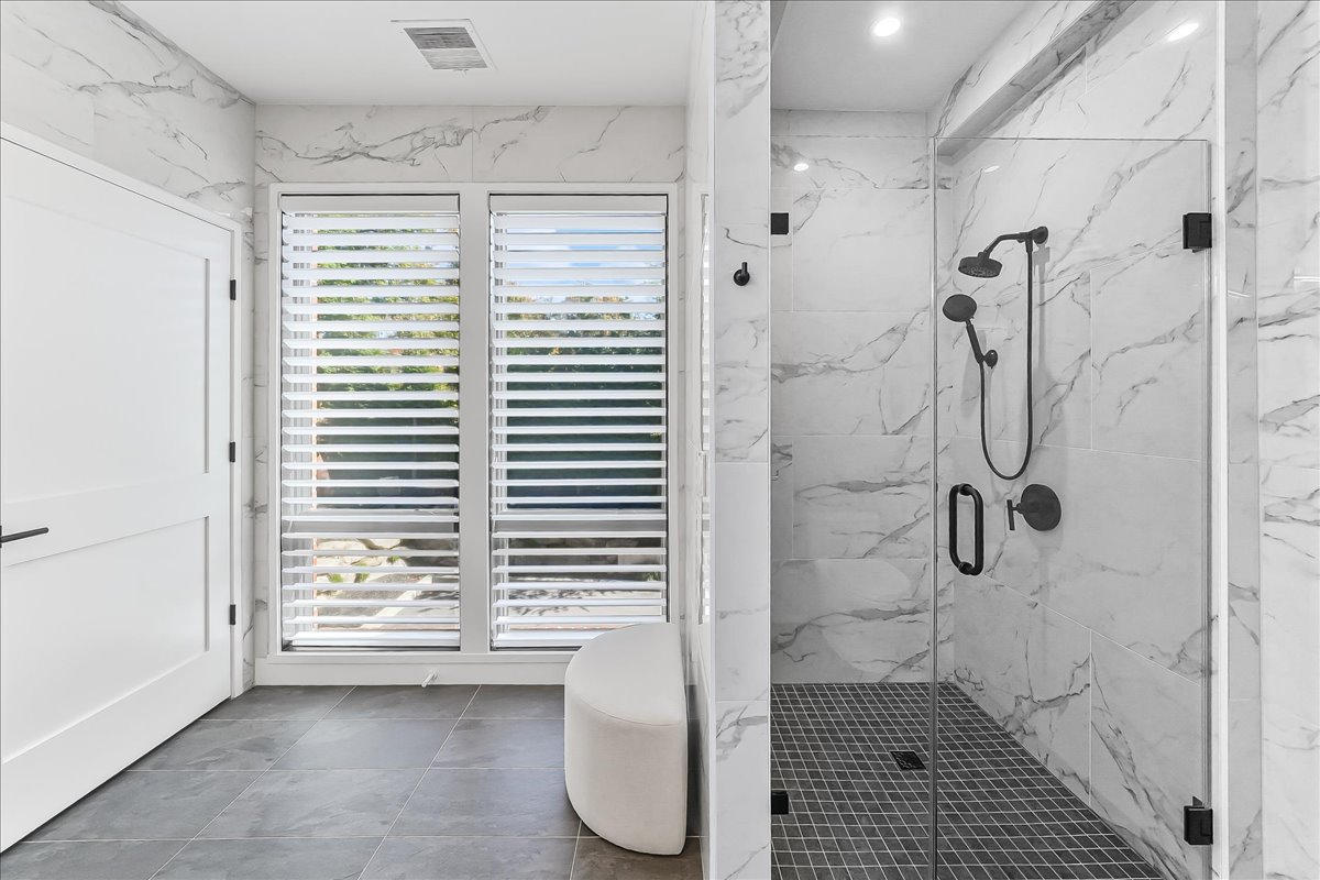427 East Lancaster Avenue Wayne, PA 19087 - Photo 25 of 35 a bathroom with a shower