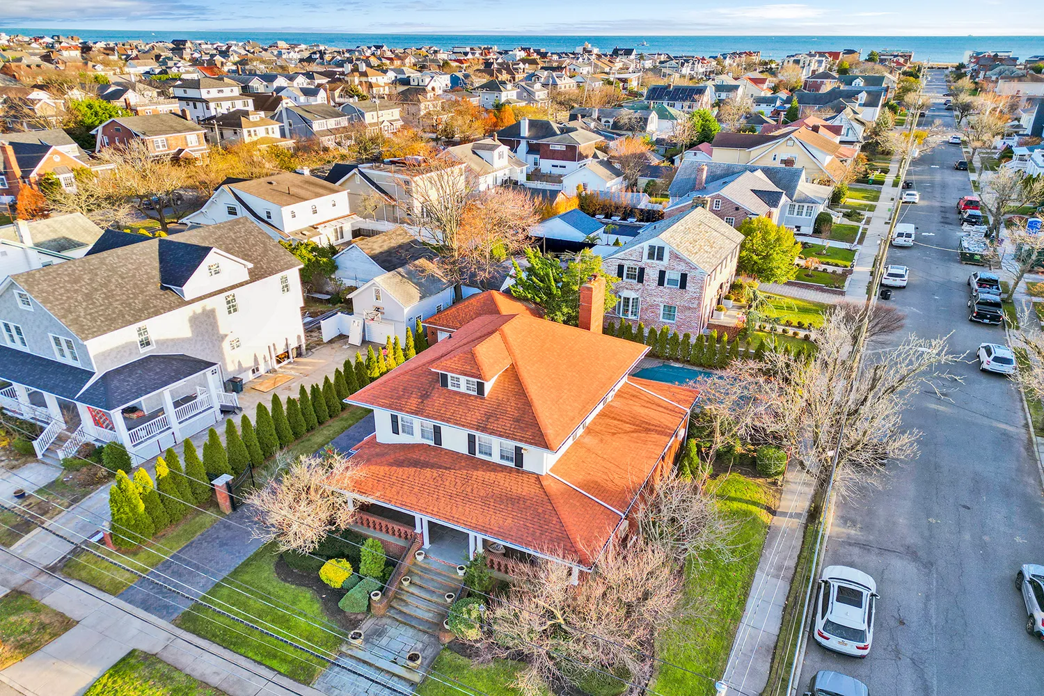 $2,000,000 | 142-15 Newport Avenue | Neponsit