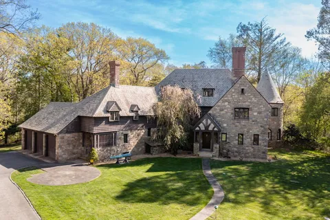 $3,850,000 | Address Upon Request, Hingham, MA 02043