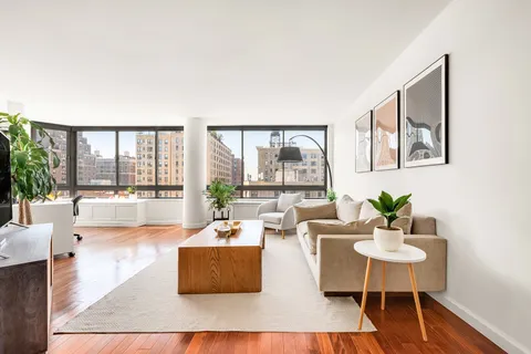 $1,995,000 | 225 West 83rd Street, Unit 8L | Upper West Side