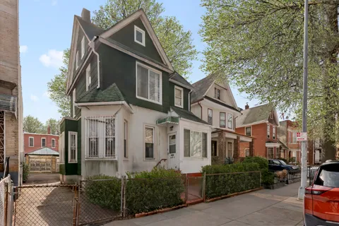 $1,695,000 | 250 Midwood Street | Prospect Lefferts Gardens