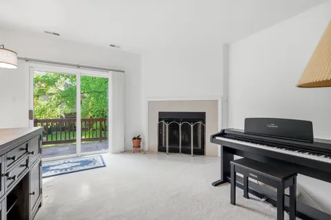 Contact Agent | Chanticleer, Cherry Hill, NJ 08003