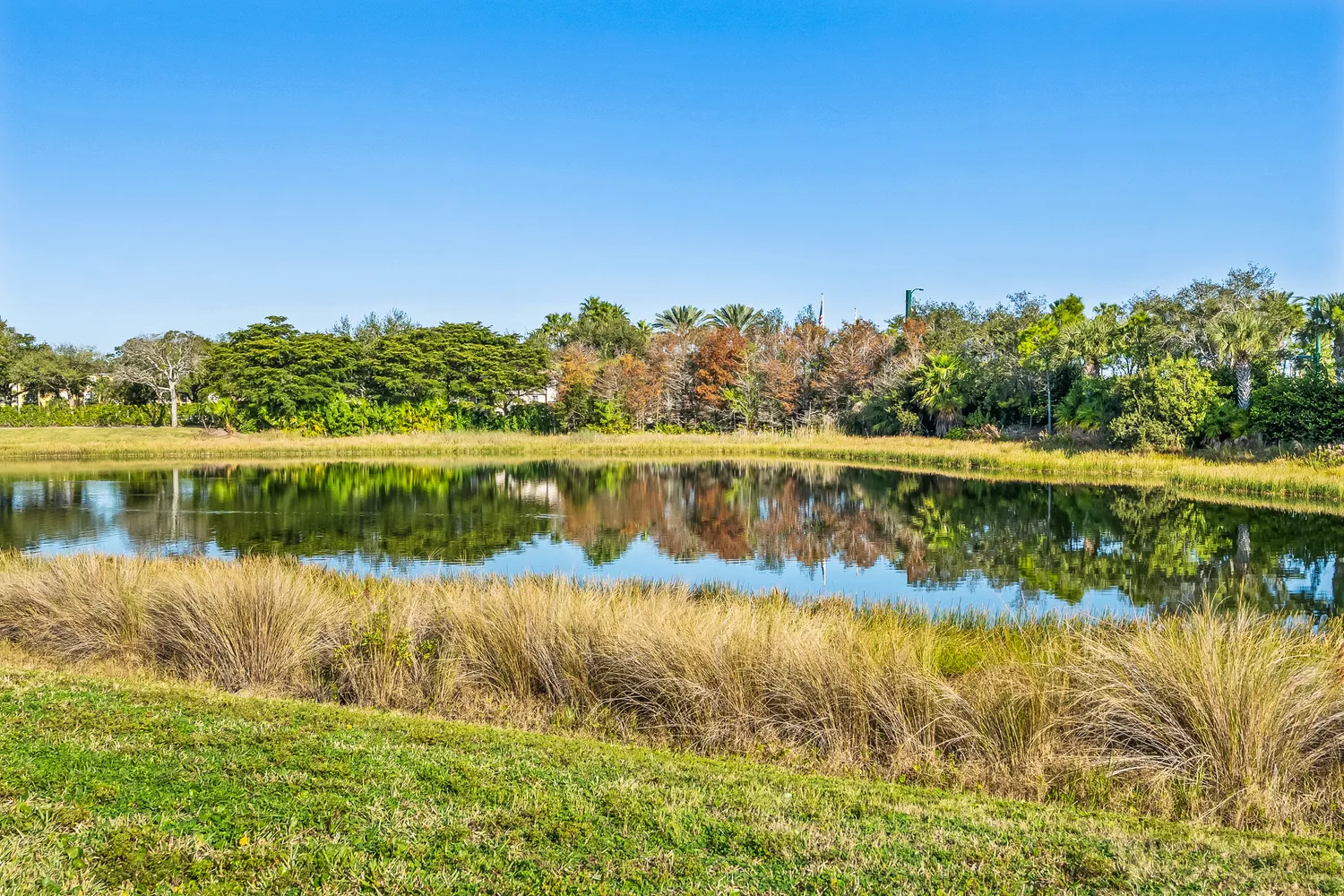 $675,000 | 2152 Falls Manor, Vero Beach, FL 32967