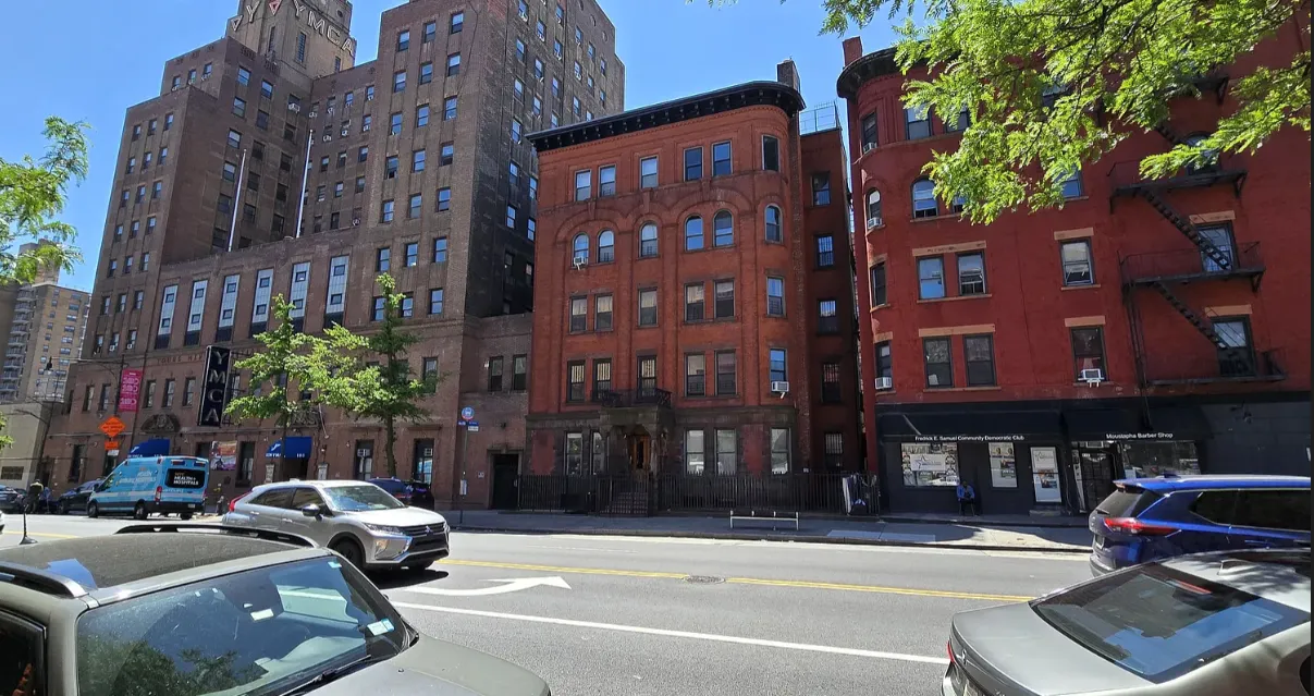 $975,000 | 188 West 135th Street, Unit 1E | Central Harlem