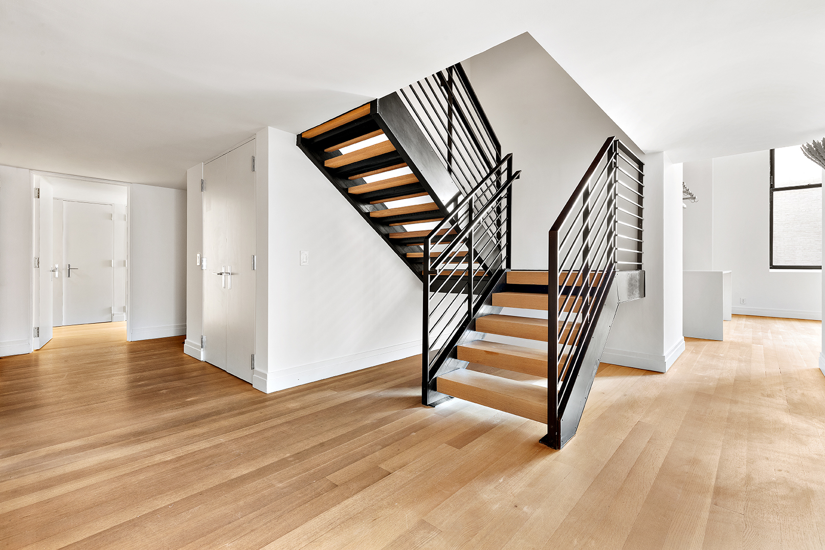 421 Hudson Street, Unit 623 Manhattan, NY 10014 - Photo 12 of 19