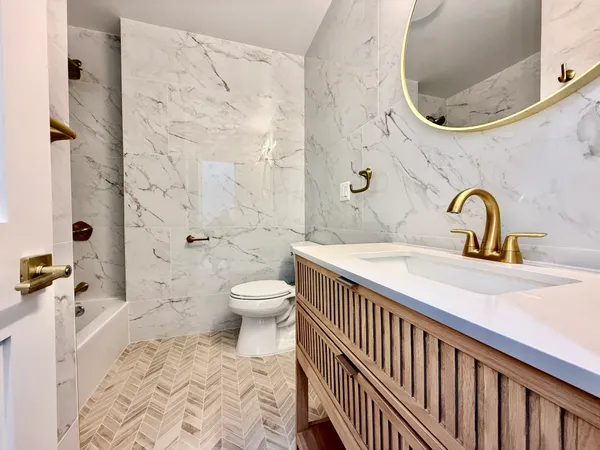 $6,280 | 172 Union Street, Unit 4R | Carroll Gardens