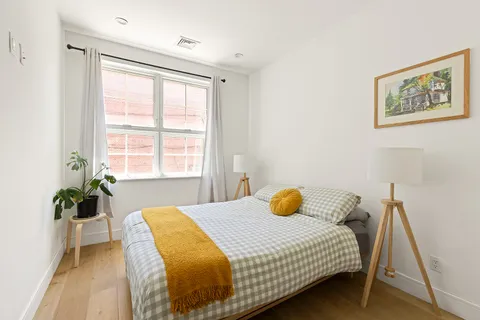 $1,095,000 | 40 Huntington Street, Unit 2C | Red Hook