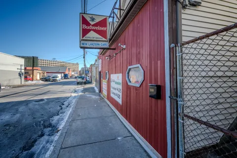 a view of a pathway along a building