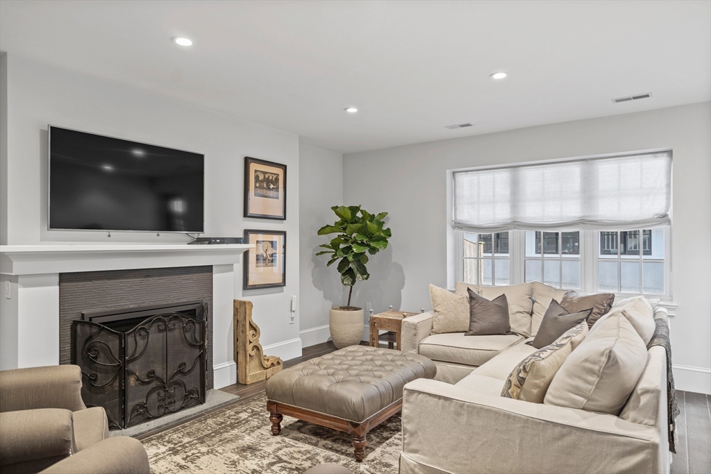 795 East 4th Street Boston, MA 02127 - Photo 18 of 22