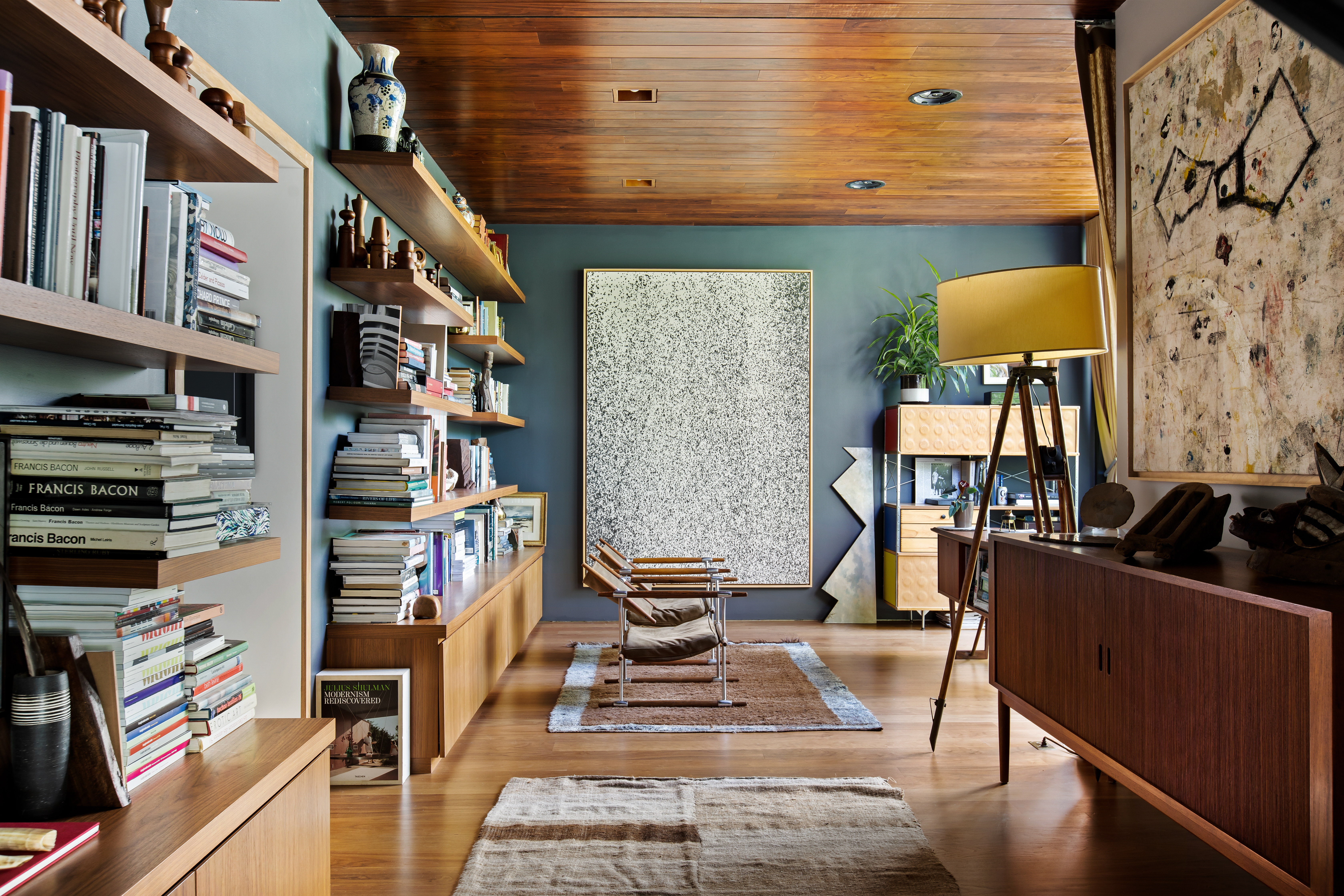 440 Van Brunt Street Brooklyn, NY 11231 - Photo 13 of 33 a view of living room with furniture and book shelf