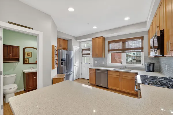 $1,175,000 | 814 3rd Street Southeast, Washington, DC 20003