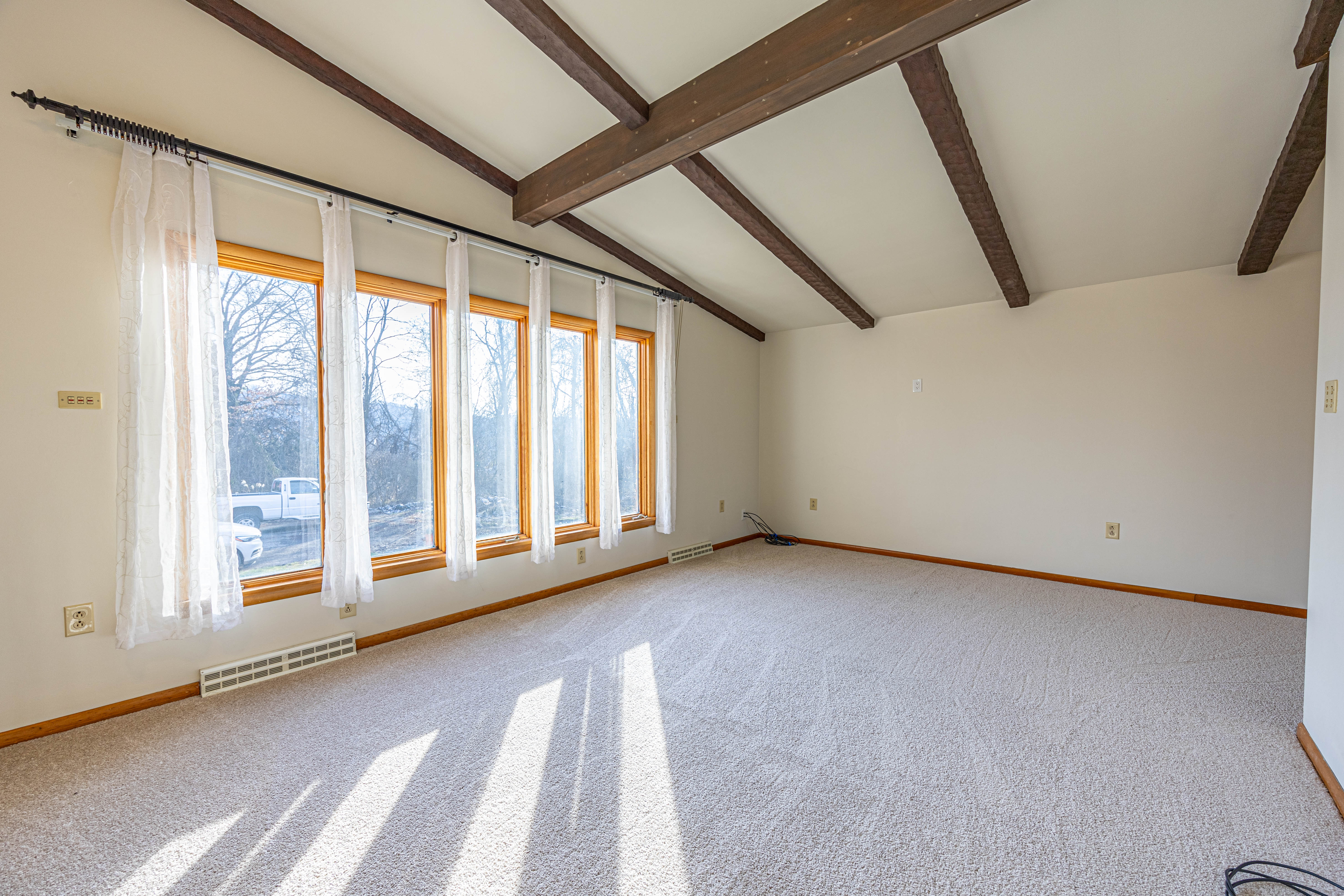 407 Marion Avenue Springdale, PA 15144 - Photo 2 of 24