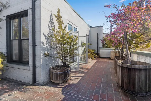 $1,375,000 | 470 West End Avenue, Unit PH-G | Upper West Side