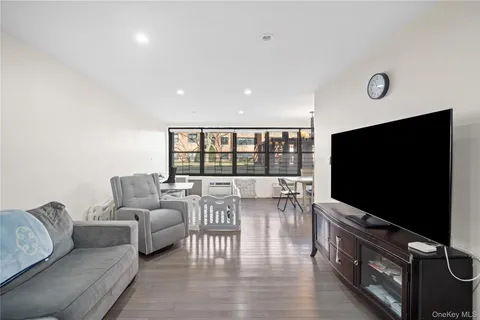 $480,000 | 75-34 Bell Boulevard, Unit LD | Oakland Gardens