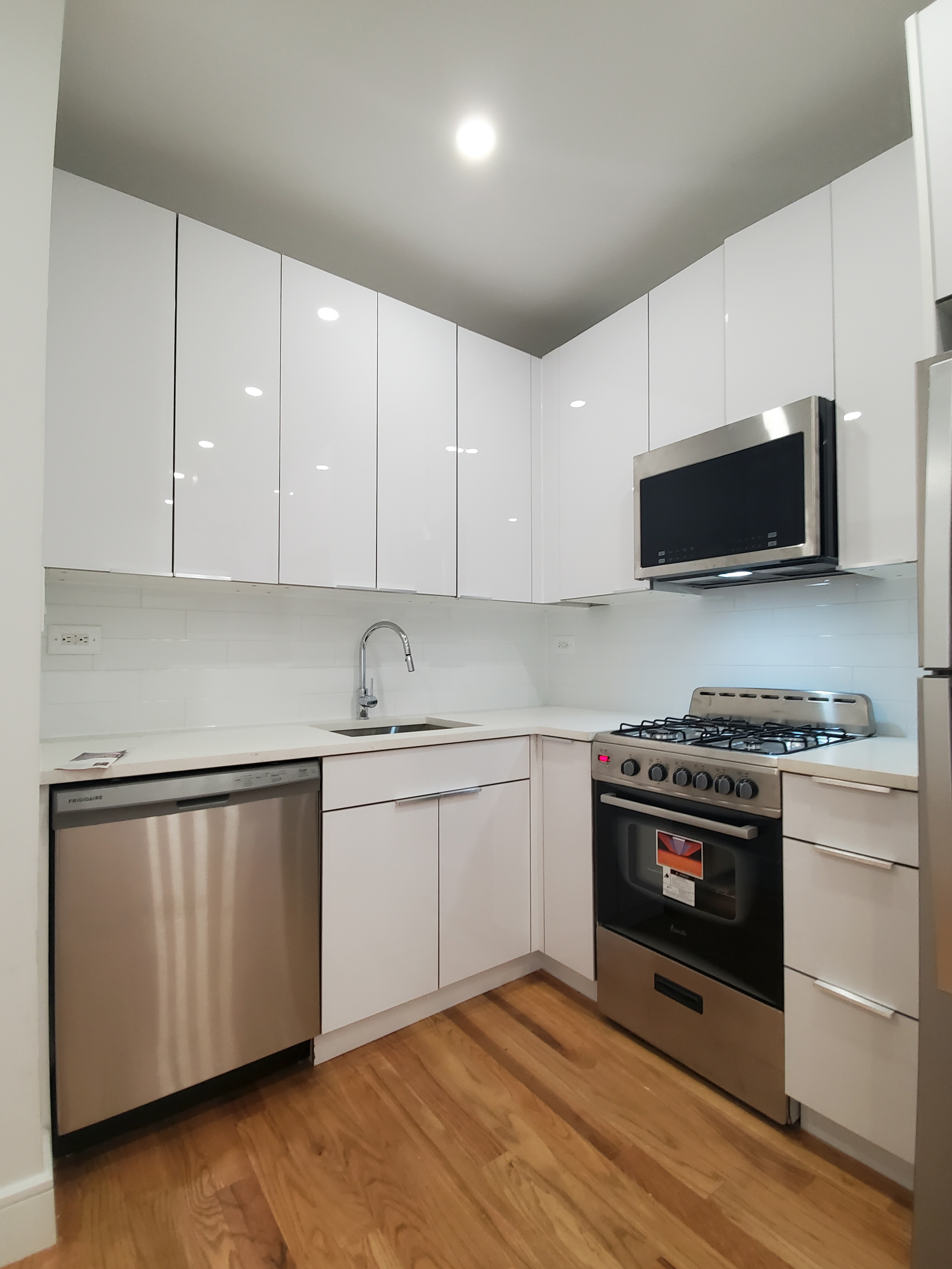 100 Convent Avenue, Unit 303 Manhattan, NY 10027 - Photo 3 of 10