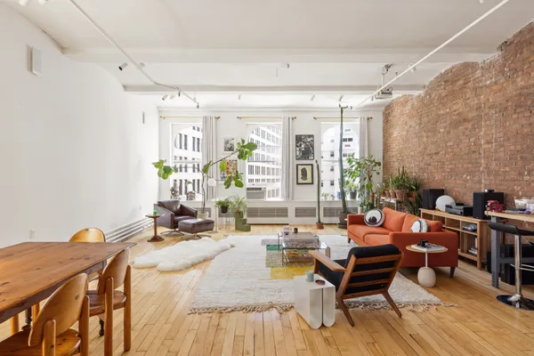 $9,995 | 59 4th Avenue, Unit 8A | Greenwich Village