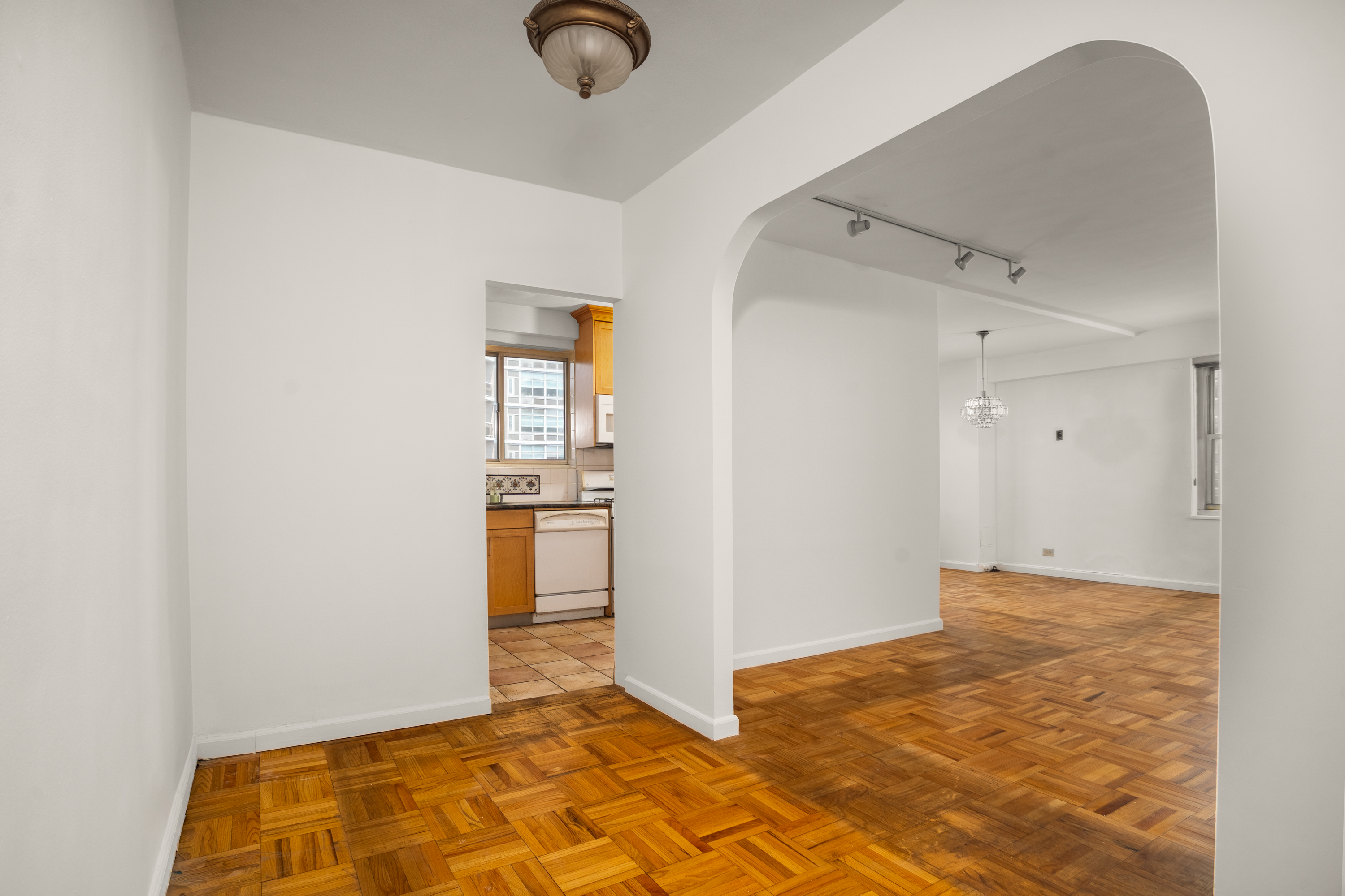 205 East 63rd Street, Unit 19G Manhattan, NY 10065 - Photo 4 of 21