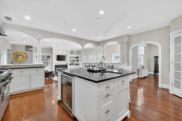 $2,295,000 | 600 Upland Place, Alexandria, VA 22301