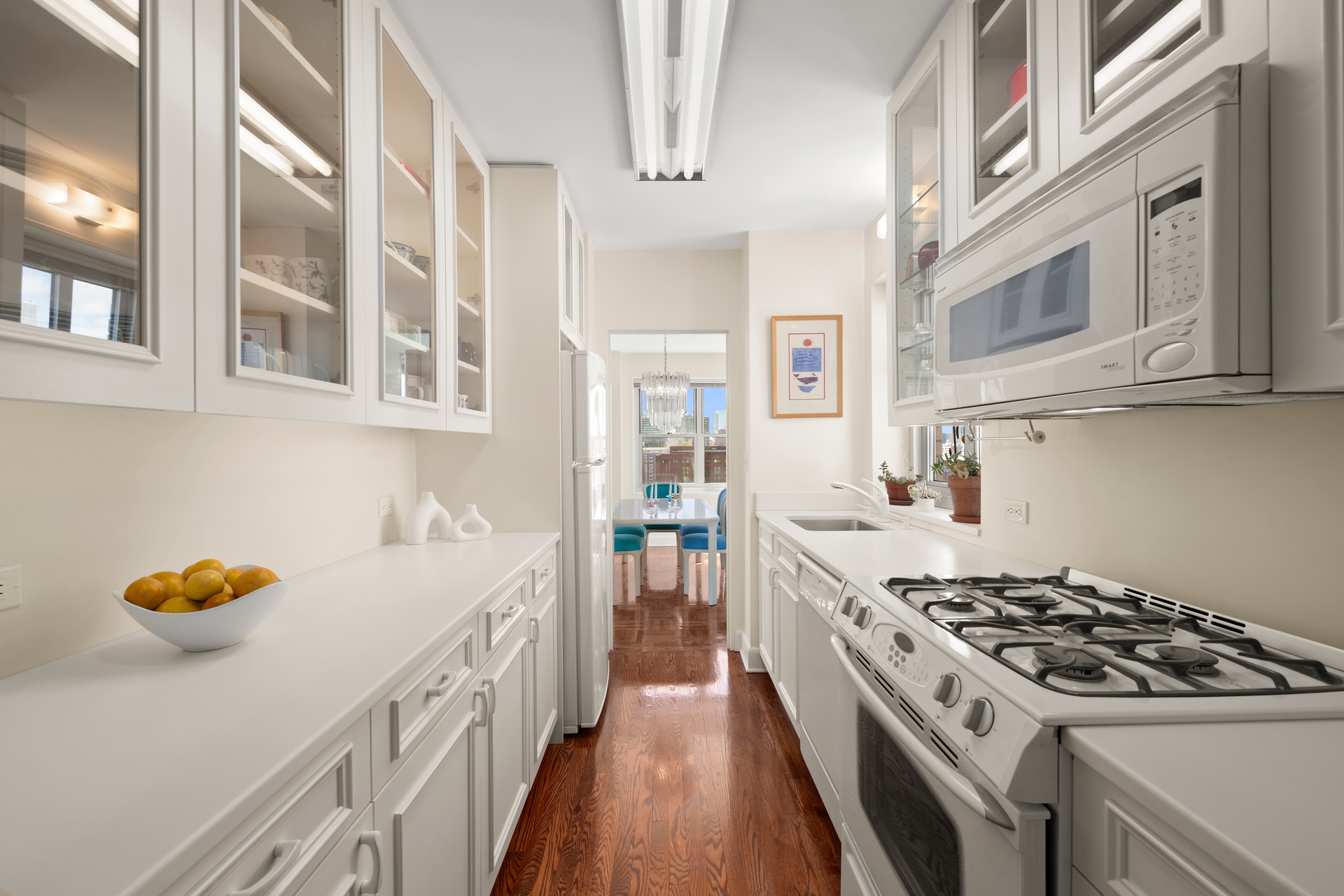 20 East 9th Street, Unit 20F Manhattan, NY 10003 - Photo 9 of 34
