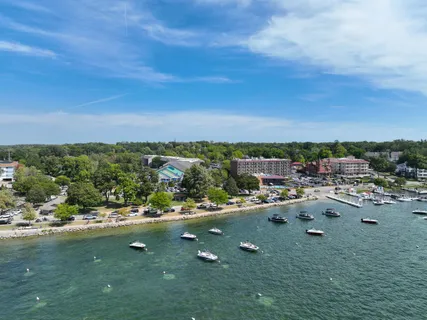 $279,000 | Confidential, Lake Geneva, WI 53147