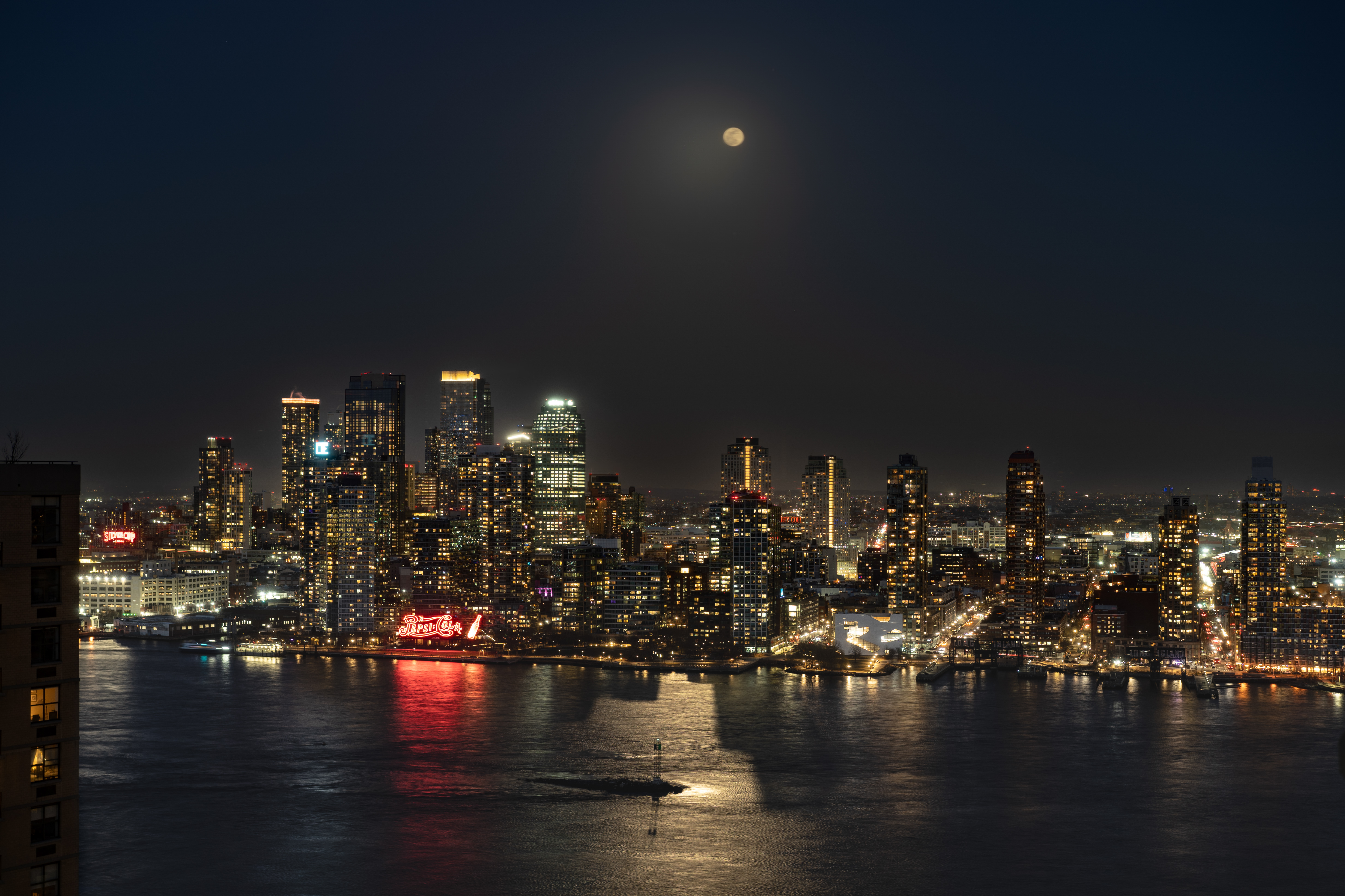 330 East 38th Street, Unit 38E Manhattan, NY 10016 - Photo 11 of 35 a view of a swimming pool and outdoor space