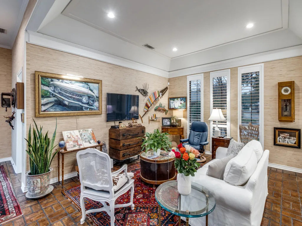 $1,200,000 | 5723 Overdowns Drive, Dallas, TX 75230