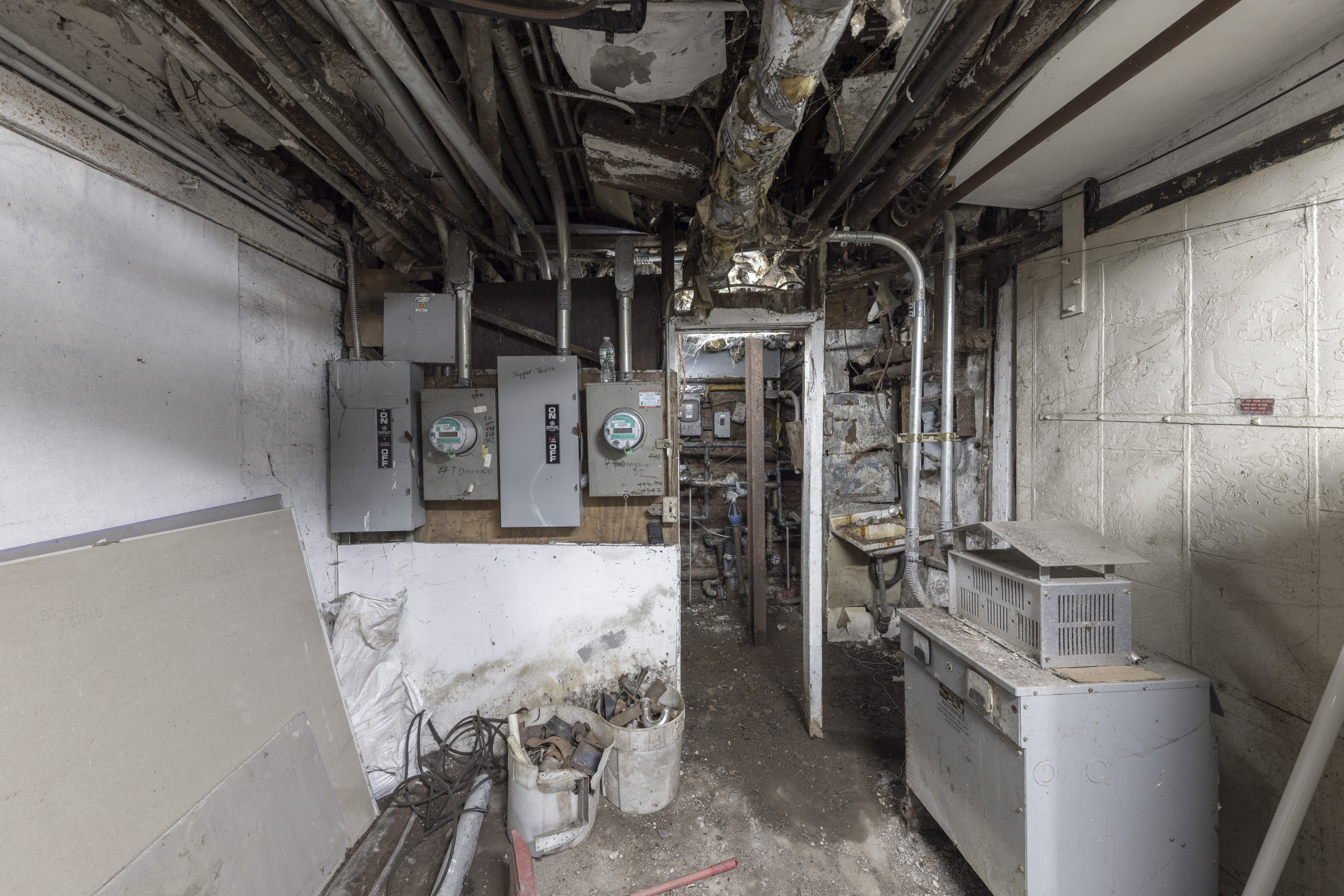 47 Division Street Manhattan, NY 10002 - Photo 10 of 11 a view of a storage room