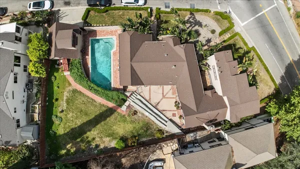 $1,999,000 | 14440 Valley Vista Boulevard, Sherman Oaks, CA 91423